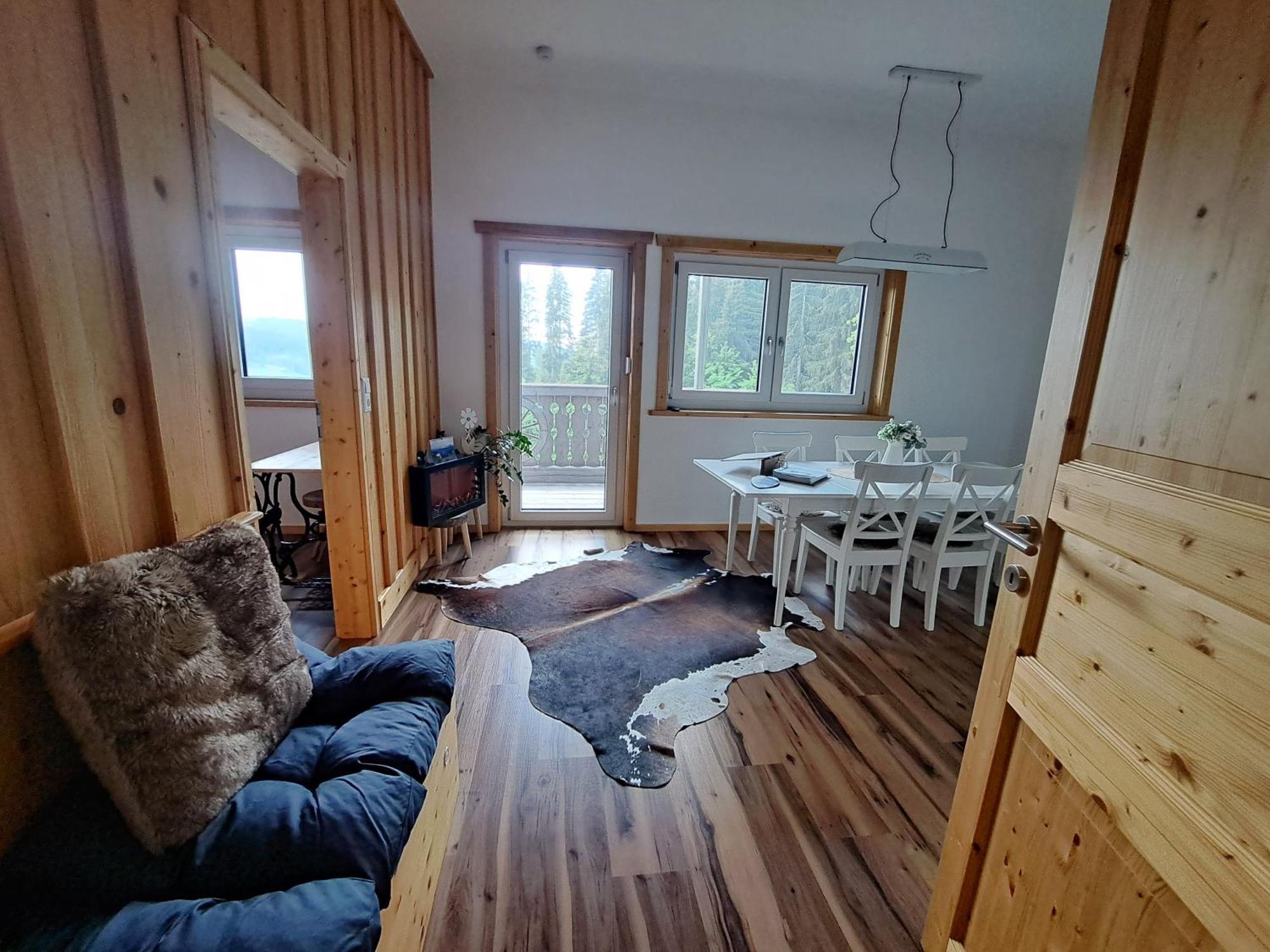Erlebnisbauernhof Gutschi Ranch Kamp Bilik gambar